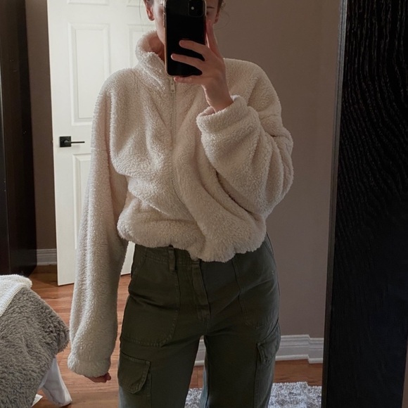 Sunday Best Fleece - Picture 1 of 2